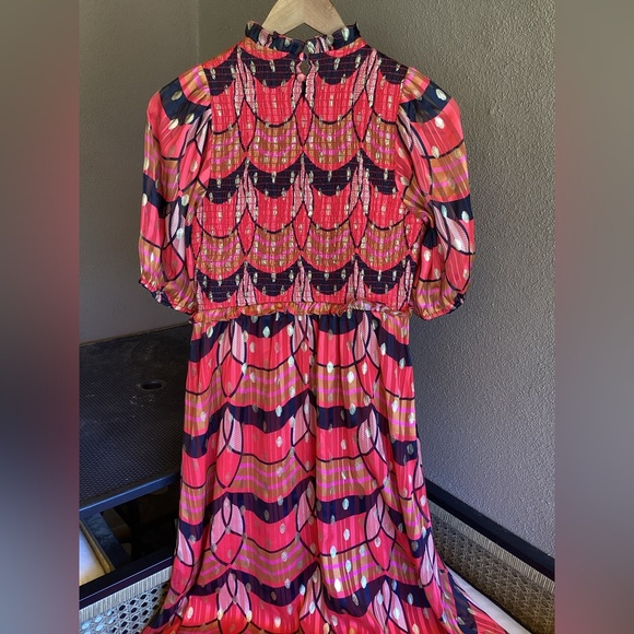 The Odells Metallic Mock Neck Long Sleeve Tiered Midi Cocktail Dress - Picture 5 of 6